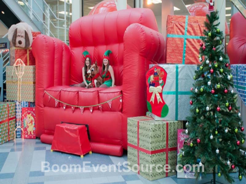 Big Red Chair Photos