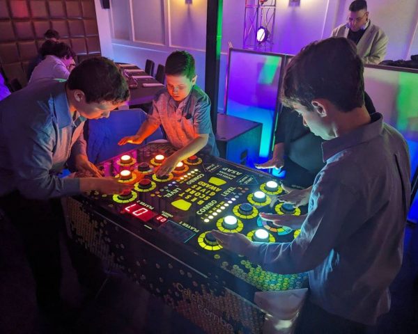 Catch The Light Arcade Game Rentals-21